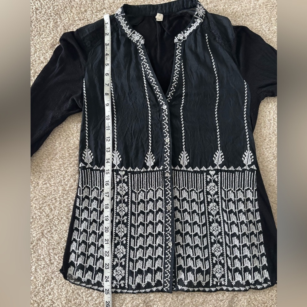 Anthropologie Black and White Embroidered Blouse - Picture 7 of 9